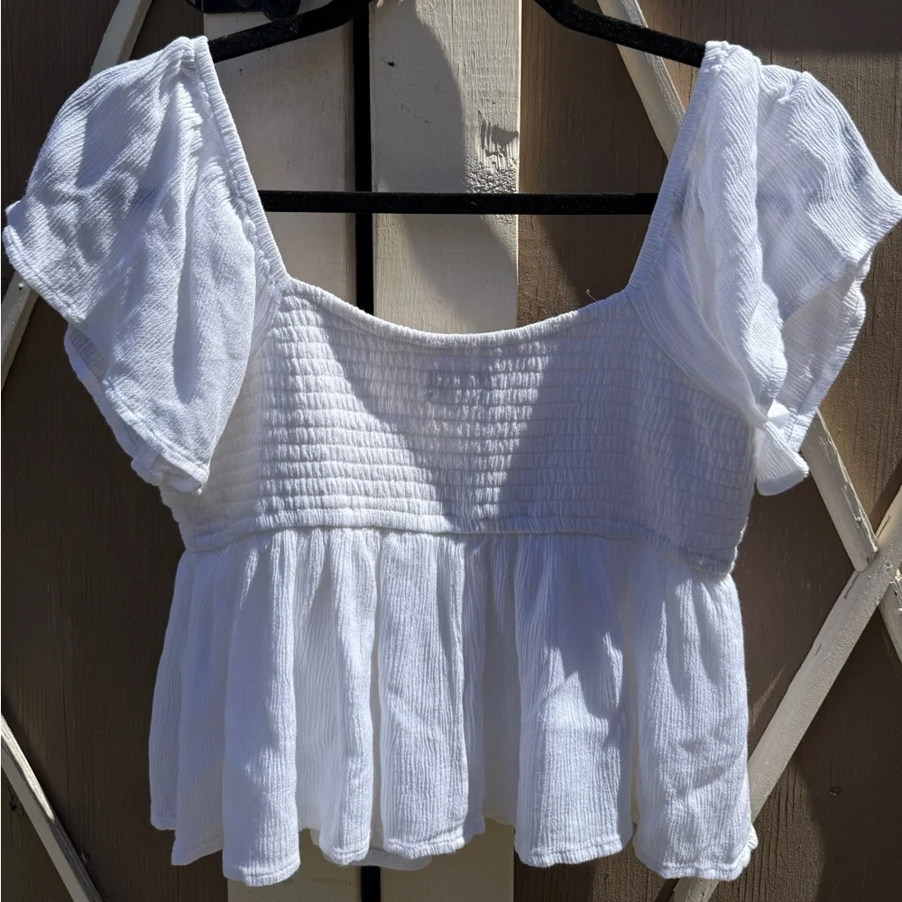 Hollister White Ruffle Peplum Blouse Size M - Picture 2 of 2
